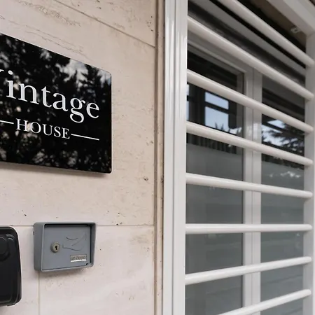 Quartierino Appartamento *